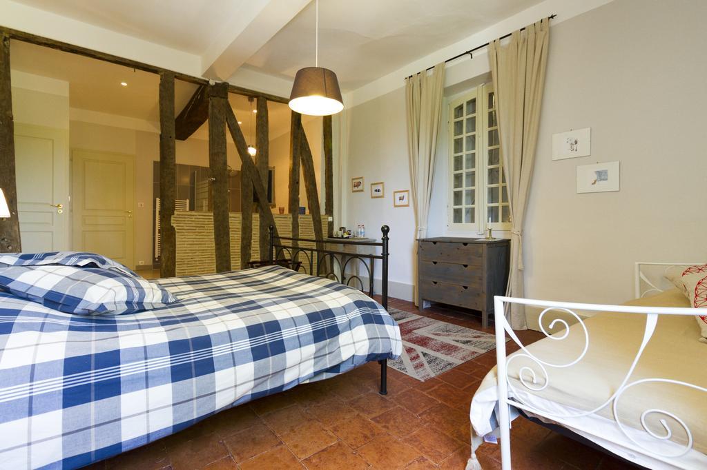Bed and Breakfast Le Gavachon Leboulin Екстер'єр фото